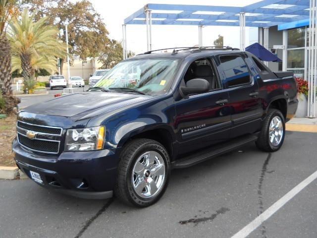 Chevrolet Avalanche 2008 photo 2