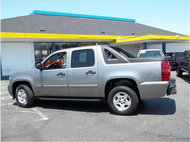 Chevrolet Avalanche 2008 photo 2