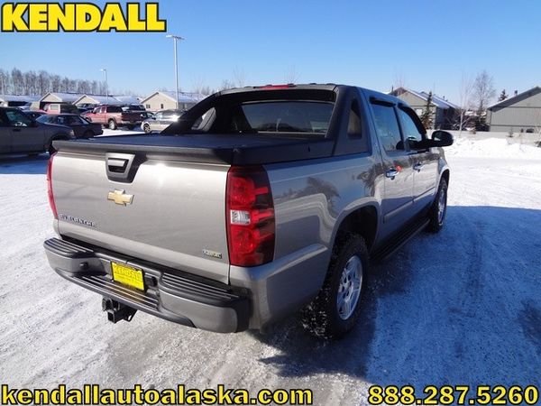 Chevrolet Avalanche 2008 photo 3