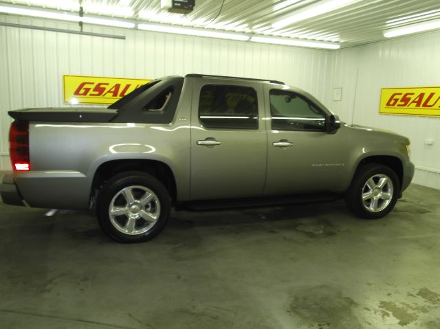 Chevrolet Avalanche 2008 photo 4