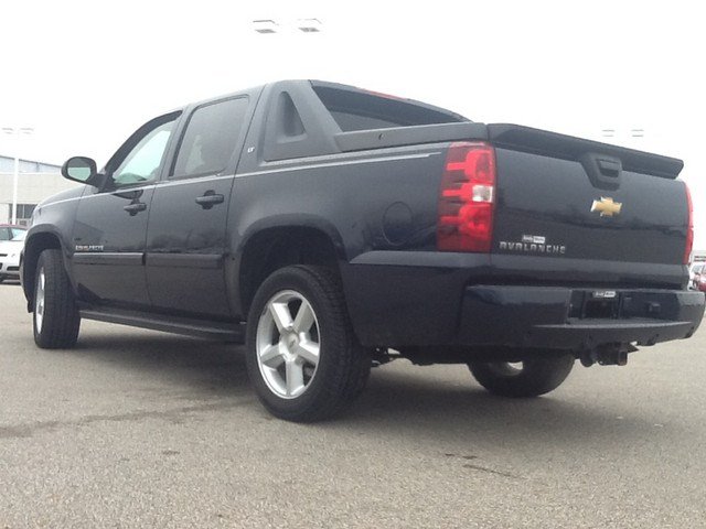 Chevrolet Avalanche 2008 photo 2