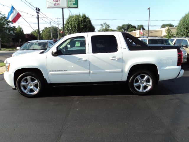 Chevrolet Avalanche 2008 photo 4