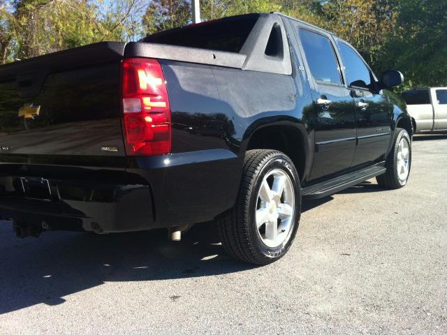 Chevrolet Avalanche 2008 photo 13