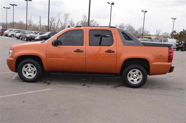 Chevrolet Avalanche Lariat Super Duty Unspecified