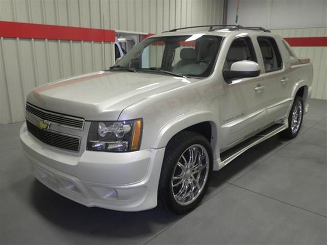 Chevrolet Avalanche 2008 photo 2