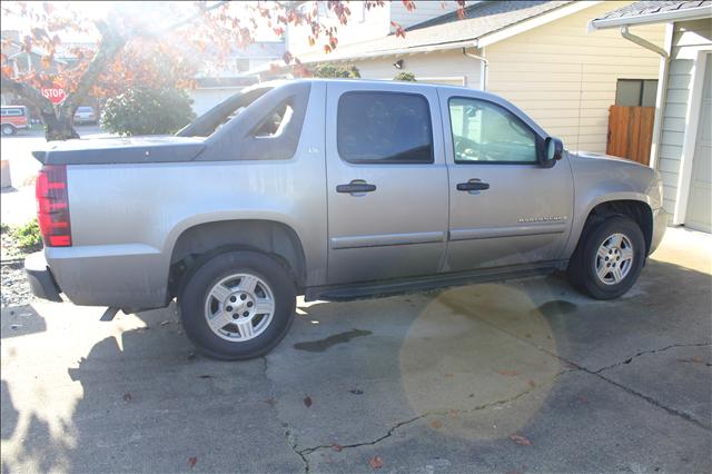 Chevrolet Avalanche 2008 photo 1