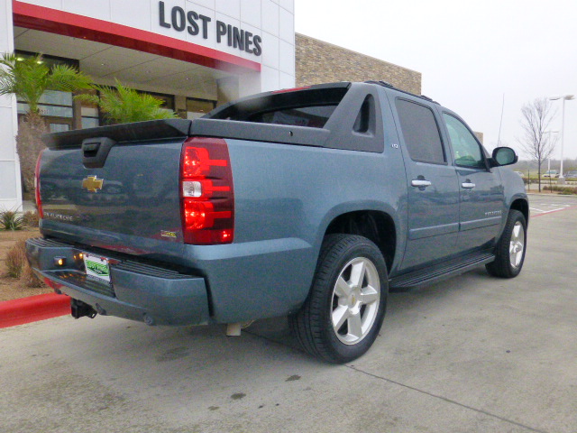 Chevrolet Avalanche Lariat Super Duty Unspecified