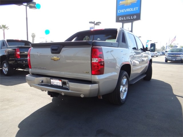 Chevrolet Avalanche 2008 photo 4