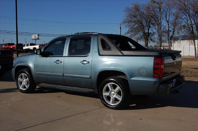 Chevrolet Avalanche Cts-v Pickup