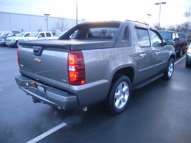 Chevrolet Avalanche 2008 photo 5