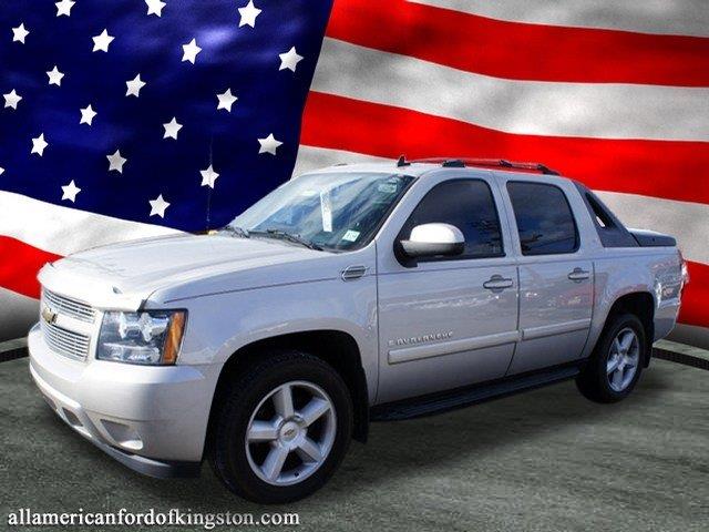 Chevrolet Avalanche 2008 photo 2