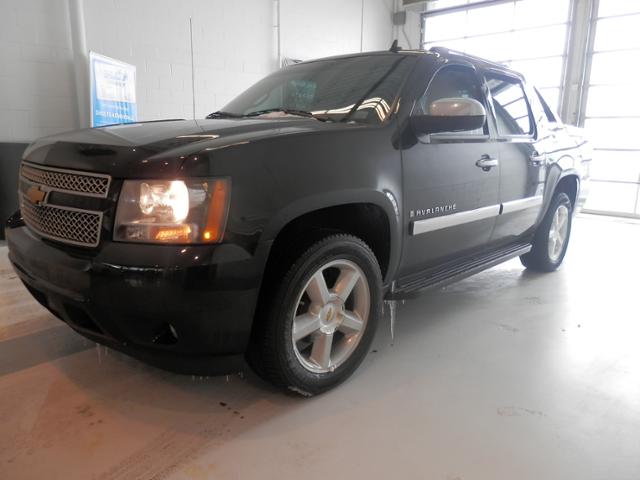 Chevrolet Avalanche 2008 photo 3