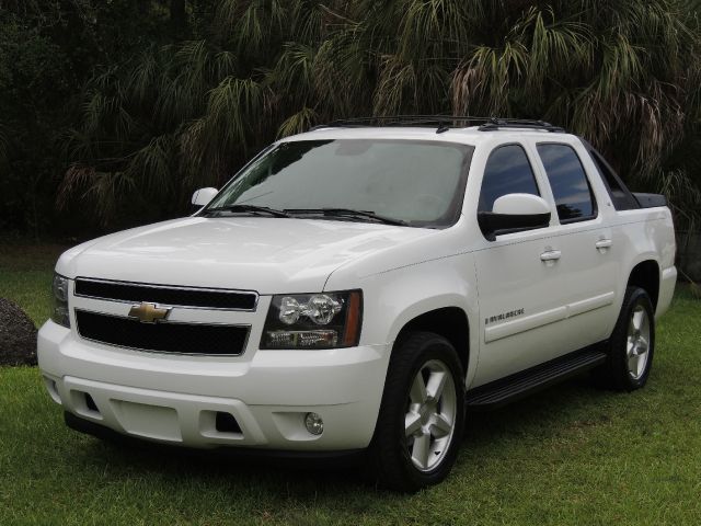 Chevrolet Avalanche 2008 photo 3