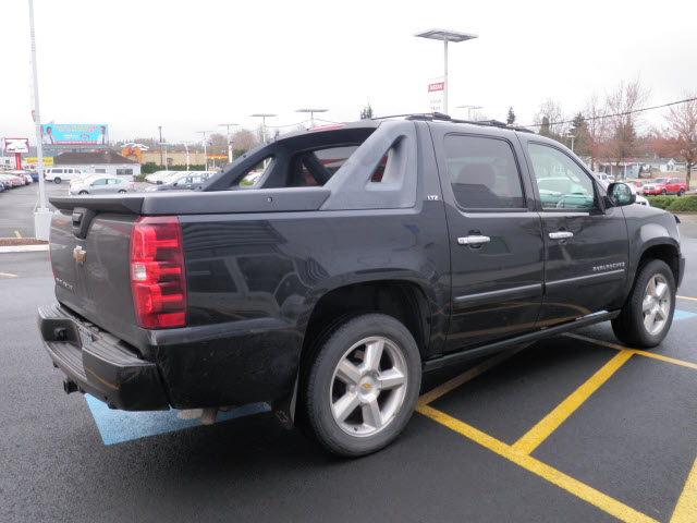 Chevrolet Avalanche Lariat Super Duty Unspecified