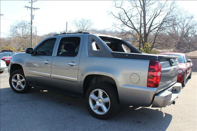 Chevrolet Avalanche 2009 photo 2