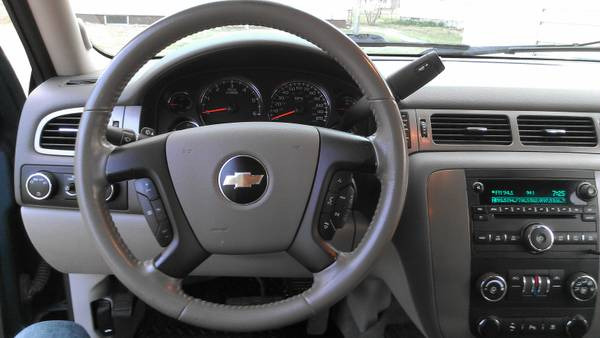 Chevrolet Avalanche 2009 photo 2