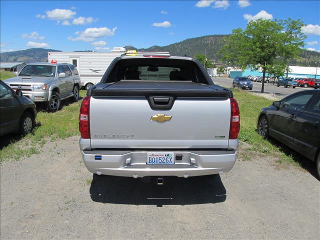 Chevrolet Avalanche 2010 photo 1