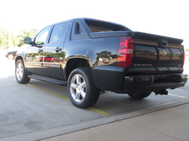 Chevrolet Avalanche 2010 photo 10