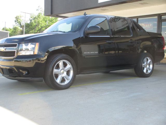 Chevrolet Avalanche 2010 photo 8