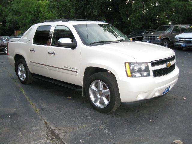 Chevrolet Avalanche 2010 photo 1