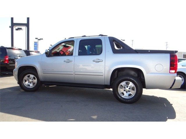 Chevrolet Avalanche 2011 photo 5