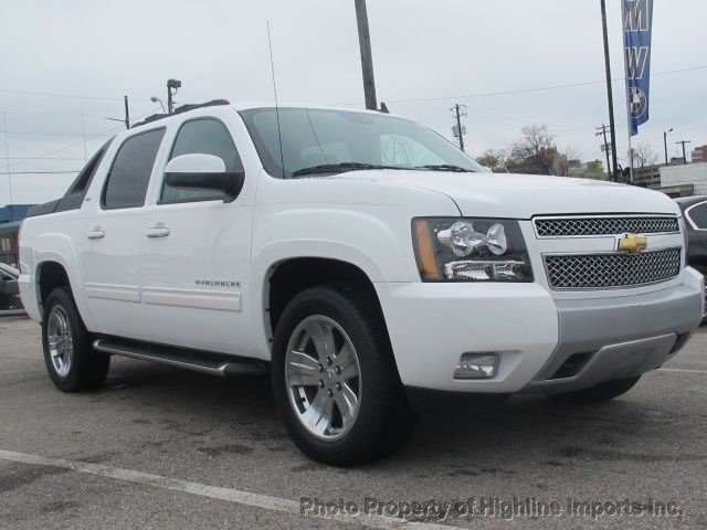 Chevrolet Avalanche 2011 photo 4