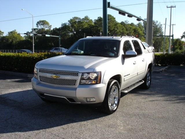 Chevrolet Avalanche 2011 photo 5