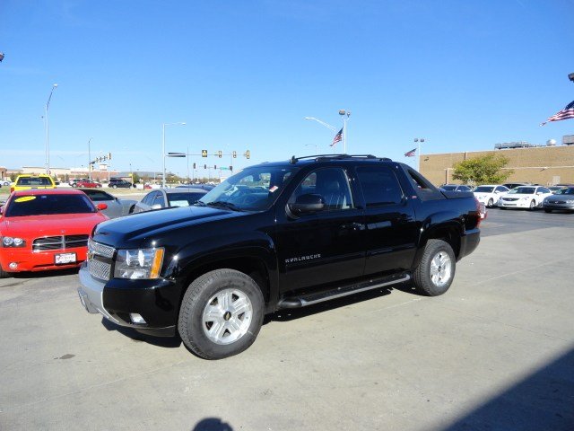 Chevrolet Avalanche 2011 photo 1