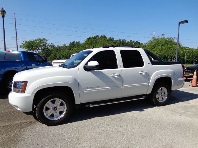 Chevrolet Avalanche 2011 photo 5