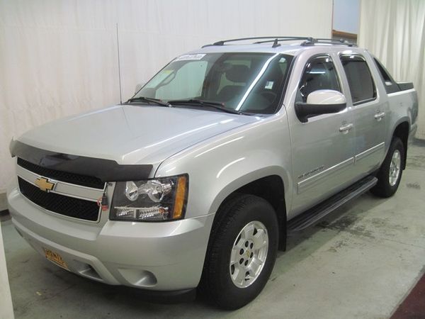 Chevrolet Avalanche 2011 photo 3