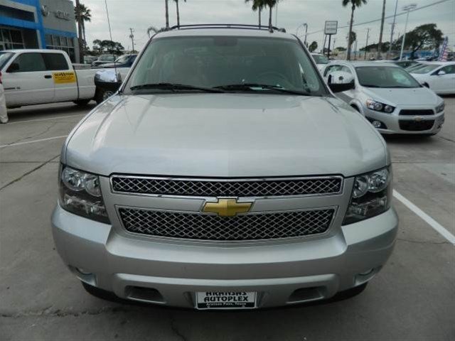 Chevrolet Avalanche 2011 photo 4