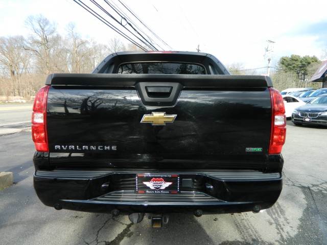 Chevrolet Avalanche 2011 photo 5