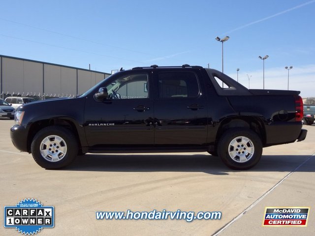 Chevrolet Avalanche 2011 photo 1