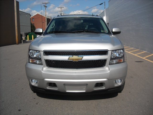 Chevrolet Avalanche 2011 photo 3