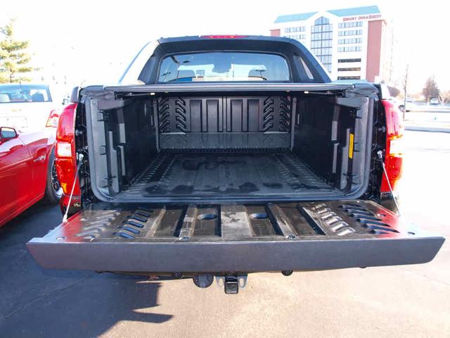 Chevrolet Avalanche 2011 photo 1