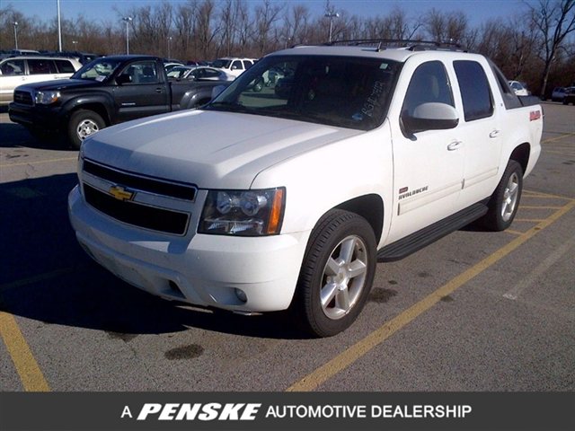 Chevrolet Avalanche 2011 photo 5