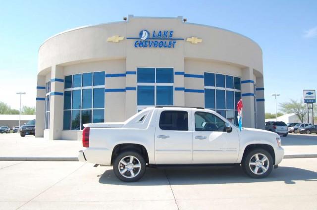 Chevrolet Avalanche 2011 photo 1