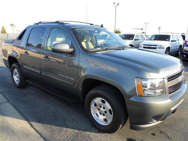 Chevrolet Avalanche 2011 photo 5