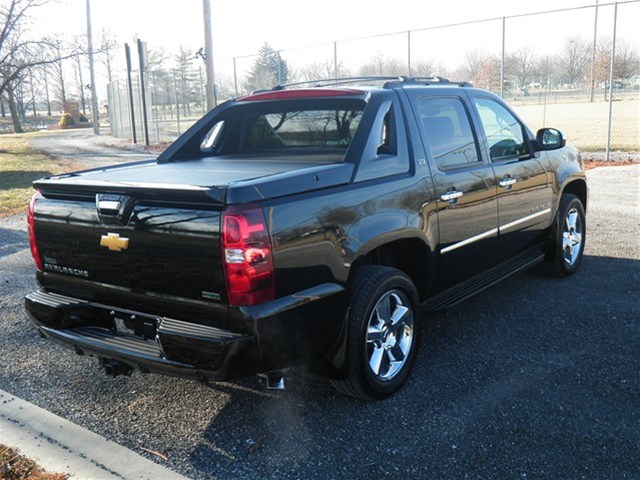 Chevrolet Avalanche 2012 photo 4