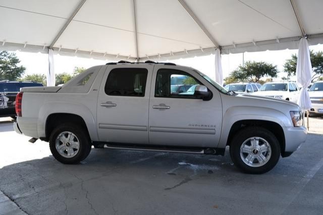 Chevrolet Avalanche 2012 photo 5