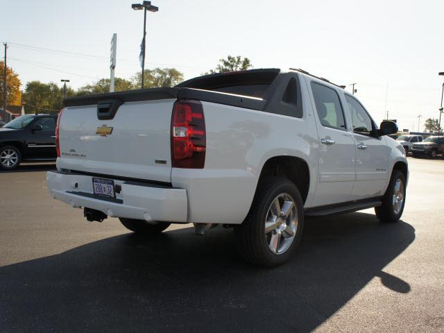 Chevrolet Avalanche 2012 photo 1