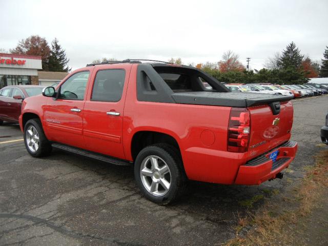 Chevrolet Avalanche 2012 photo 1