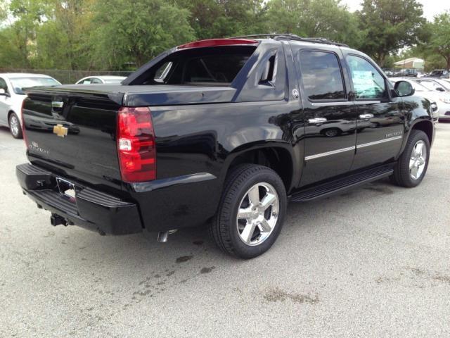 Chevrolet Avalanche 2013 photo 7