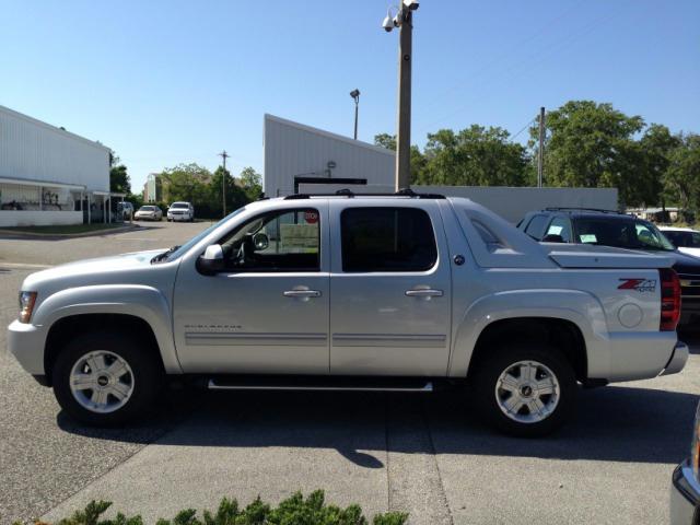 Chevrolet Avalanche 2013 photo 18