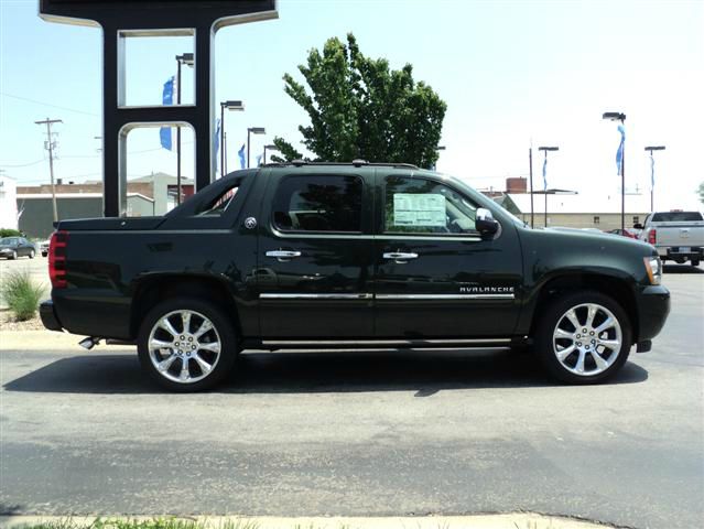 Chevrolet Avalanche 2013 photo 17