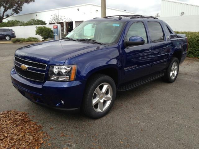 Chevrolet Avalanche EX-L W/dvd/leather Pickup Truck