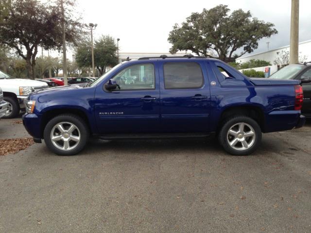 Chevrolet Avalanche 2013 photo 15