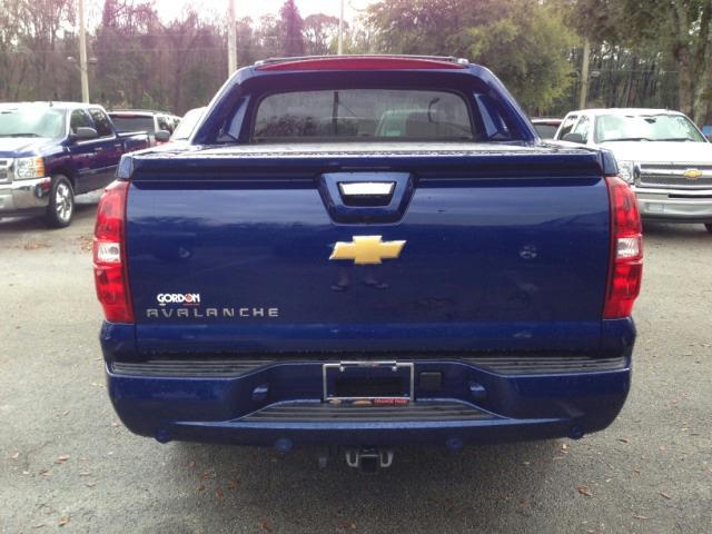 Chevrolet Avalanche 2013 photo 3