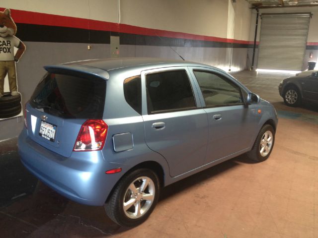 Chevrolet Aveo 2004 photo 4