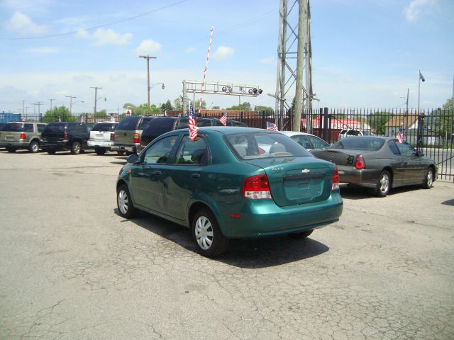 Chevrolet Aveo 2004 photo 1